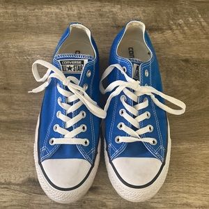 Blue converse 💙 size 9